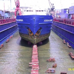 Ceksan shipyard image 10